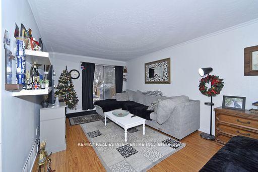 539 Brentwood Ave, House detached with 3 bedrooms, 2 bathrooms and 5 parking in Oshawa ON | Image 14
