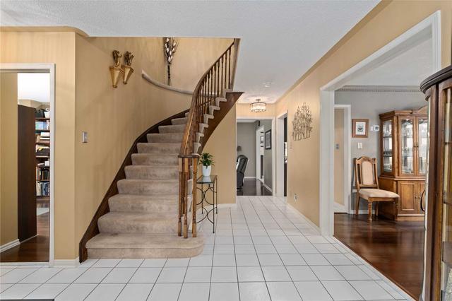 80 Cityview Circ, House detached with 4 bedrooms, 4 bathrooms and 6 parking in Barrie ON | Image 34