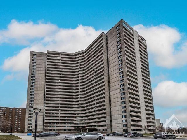 212 - 1171 Ambleside Drive, Condo with 2 bedrooms, 1 bathrooms and 1 parking in Ottawa ON | Image 1