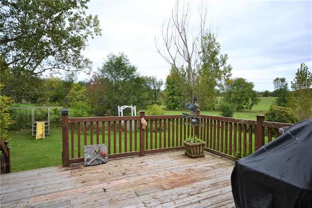 3552 Perth Road, House detached with 2 bedrooms, 1 bathrooms and 11 parking in South Frontenac ON | Image 41