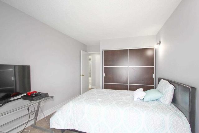 1505 - 8 Lisa St, Condo with 2 bedrooms, 2 bathrooms and 1 parking in Brampton ON | Image 10