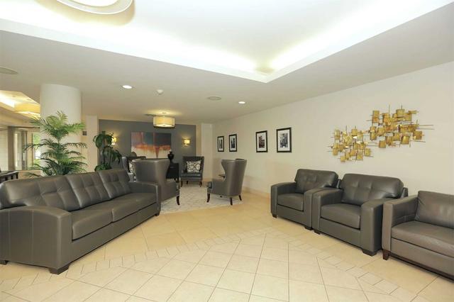 404 - 2500 Rutherford Rd, Condo with 2 bedrooms, 2 bathrooms and 1 parking in Vaughan ON | Image 12