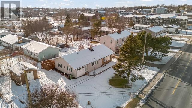 1 St Pius X Avenue, House detached with 3 bedrooms, 1 bathrooms and null parking in Charlottetown PE | Image 25