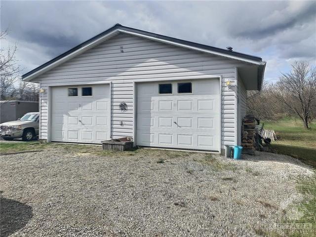109 County Road 1 Road, House detached with 3 bedrooms, 1 bathrooms and 20 parking in Elizabethtown Kitley ON | Image 4