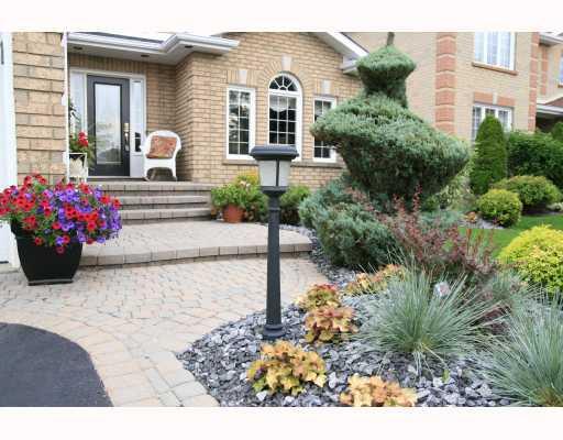 365 Livingstone St W, House detached with 3 bedrooms, 3 bathrooms and null parking in Barrie ON | Image 7