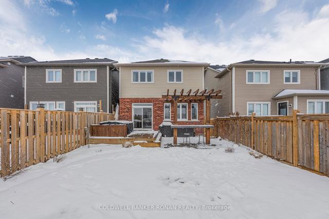 25 Wagner Cres, House detached with 3 bedrooms, 4 bathrooms and 3 parking in Essa ON | Image 33
