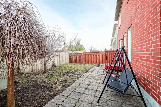 6 Sherbo Cres, House detached with 3 bedrooms, 3 bathrooms and 3 parking in Brampton ON | Image 25
