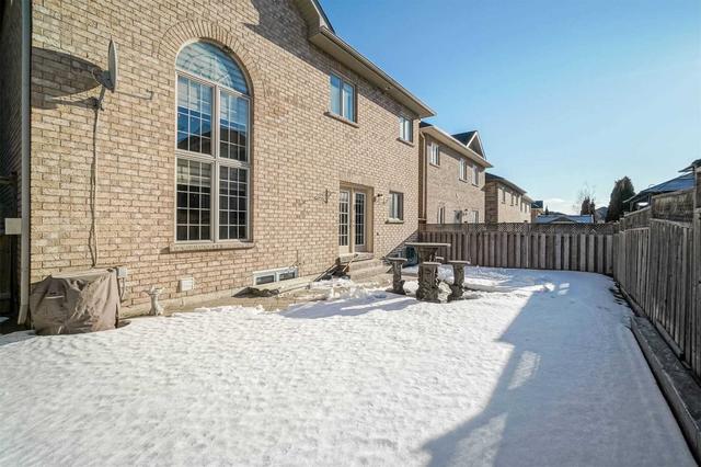 24 Coin St, House detached with 4 bedrooms, 5 bathrooms and 6 parking in Brampton ON | Image 28