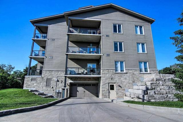 202 - 94 Francis St W, Condo with 2 bedrooms, 2 bathrooms and 1 parking in Kawartha Lakes ON | Image 3