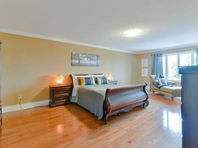 29 Castlegate Blvd, House detached with 4 bedrooms, 6 bathrooms and 6 parking in Brampton ON | Image 15