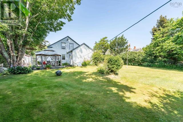 70 Queen Street, House detached with 3 bedrooms, 1 bathrooms and null parking in Digby NS | Image 37