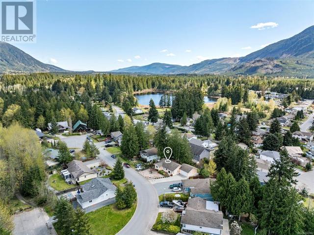 250 Kingfisher Pl, House detached with 2 bedrooms, 2 bathrooms and 4 parking in Lake Cowichan BC | Image 8