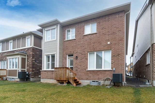 1277 Duignan Cres, House detached with 4 bedrooms, 5 bathrooms and 5 parking in Milton ON | Image 17