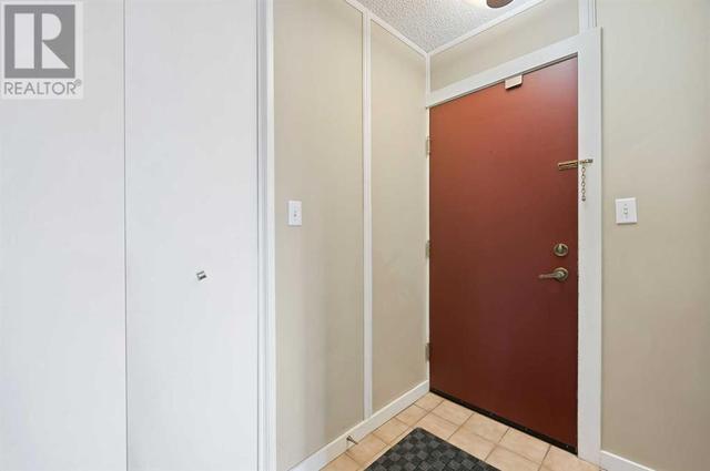 305, - 1208 14 Avenue Sw, Condo with 2 bedrooms, 1 bathrooms and 2 parking in Calgary AB | Image 3