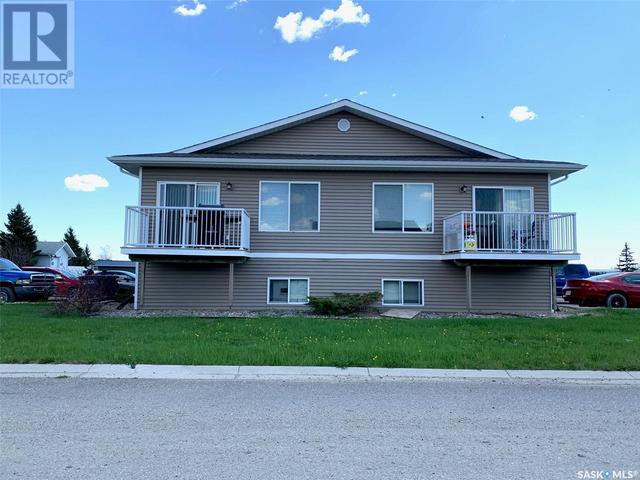 1102 Park Avenue, House detached with 3 bedrooms, 3 bathrooms and null parking in Rocanville SK | Image 1
