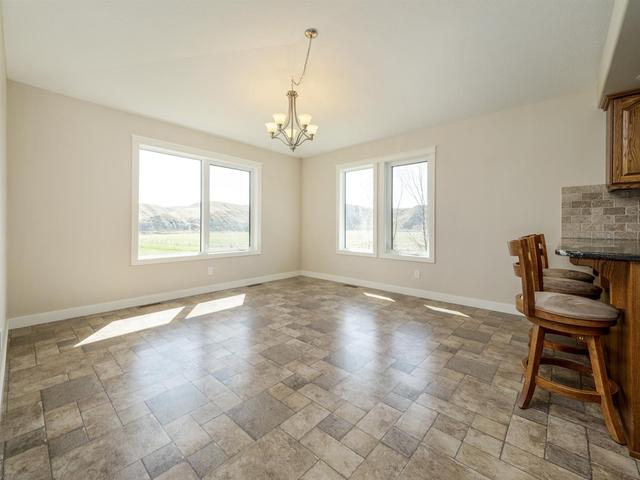 71 - 214083 Twp Rd 10 1, House detached with 4 bedrooms, 3 bathrooms and null parking in Lethbridge County AB | Image 12