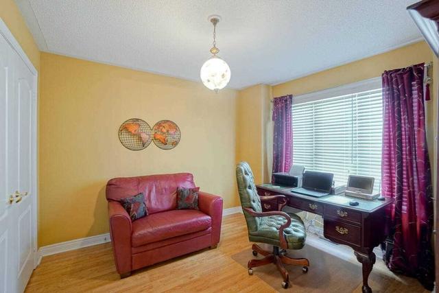 11 Yorkwood Tr, Townhouse with 2 bedrooms, 2 bathrooms and 2 parking in Brampton ON | Image 32