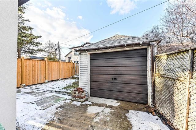 374 O'connor Dr, House detached with 6 bedrooms, 2 bathrooms and 2 parking in Toronto ON | Image 26