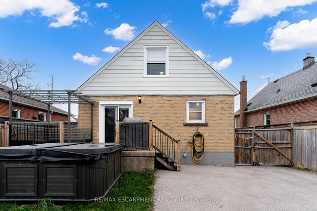 144 Taylor Ave, House detached with 3 bedrooms, 2 bathrooms and 7 parking in Hamilton ON | Image 35