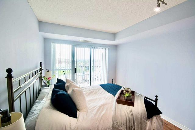 1009 - 185 Oneida Cres, Condo with 1 bedrooms, 1 bathrooms and 1 parking in Richmond Hill ON | Image 5