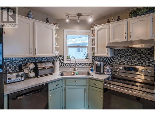 205 - 62 Dauphin Avenue, House attached with 2 bedrooms, 2 bathrooms and 1 parking in Penticton BC | Image 7