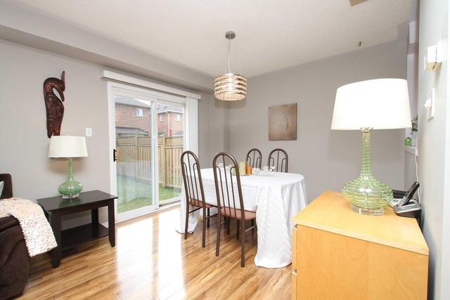 50 Viceroy Cres, House semidetached with 3 bedrooms, 1 bathrooms and 1 parking in Brampton ON | Image 6