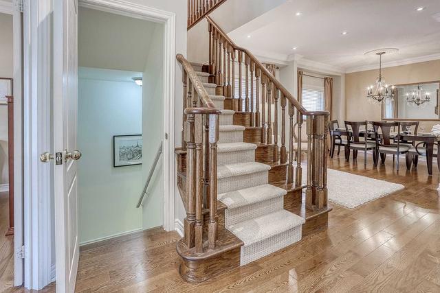 58 Hinsley Cres, House detached with 4 bedrooms, 6 bathrooms and 4 parking in Ajax ON | Image 3