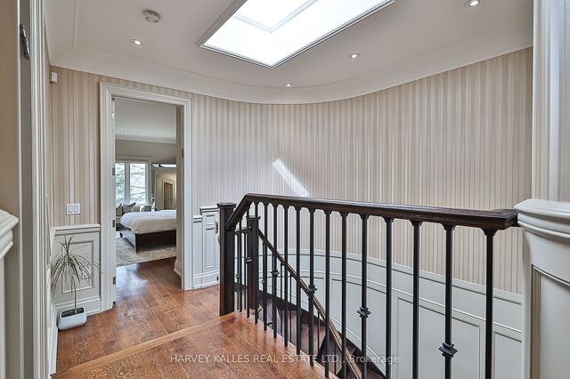 424 Roehampton Ave, House detached with 4 bedrooms, 5 bathrooms and 5 parking in Toronto ON | Image 8