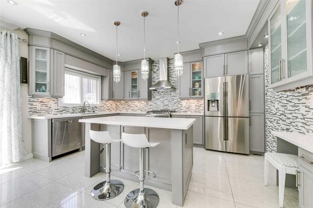 4968 Huron Heights Dr, House detached with 4 bedrooms, 5 bathrooms and 5 parking in Mississauga ON | Image 8