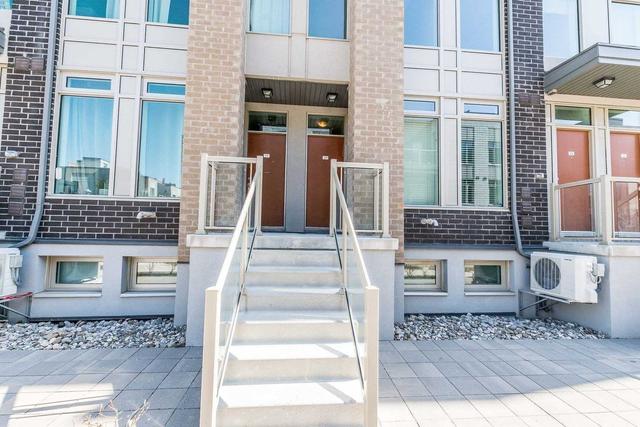 246 - 19 Applewood Lane, Townhouse with 3 bedrooms, 3 bathrooms and 1 parking in Toronto ON | Image 33