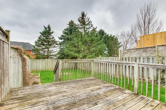 36 Katie Lane, House attached with 3 bedrooms, 2 bathrooms and 3 parking in Strathroy Caradoc ON | Image 6