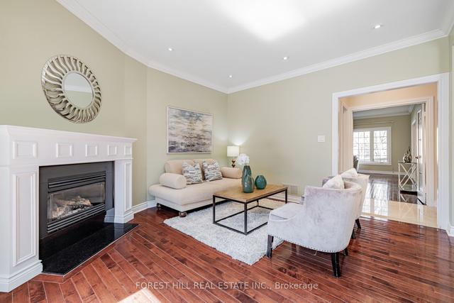 31 Garnier Crt, House detached with 4 bedrooms, 4 bathrooms and 4 parking in Toronto ON | Image 26