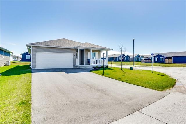 18 Windward Way, House detached with 2 bedrooms, 2 bathrooms and 4 parking in Ashfield Colborne Wawanosh ON | Image 12