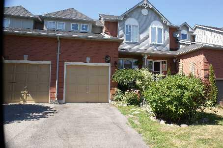38 Trewin Lane, House attached with 3 bedrooms, 3 bathrooms and 2 parking in Clarington ON | Image 1