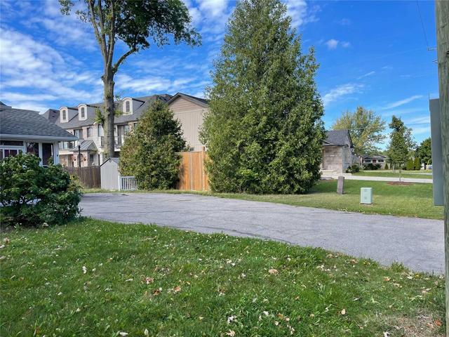 50 Jacobson Ave, House detached with 3 bedrooms, 1 bathrooms and 4 parking in St. Catharines ON | Image 21