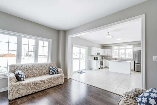 201 Breton St, House detached with 4 bedrooms, 4 bathrooms and 4 parking in Clearview ON | Image 6