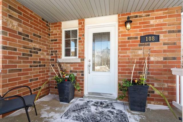 108 Glengarry Rd, House detached with 3 bedrooms, 3 bathrooms and 4 parking in Orangeville ON | Image 23