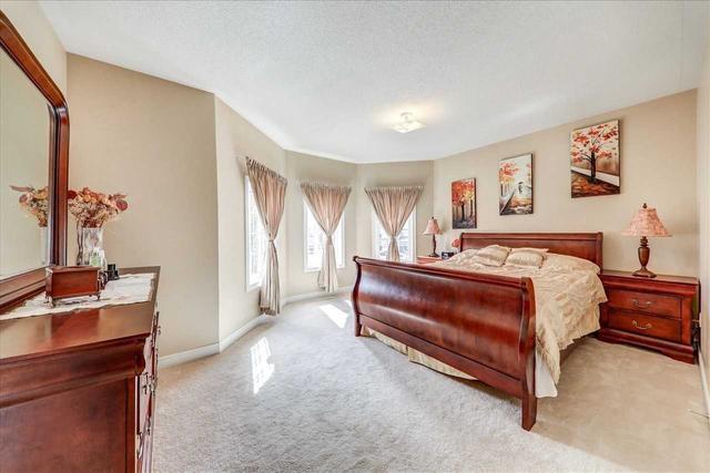 4 Grapevine Circ, House detached with 4 bedrooms, 4 bathrooms and 6 parking in Toronto ON | Image 7