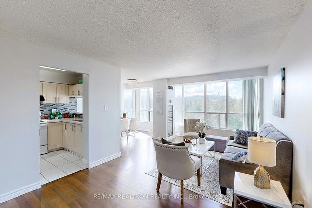 1007 - 3050 Ellesmere Rd, Condo with 2 bedrooms, 2 bathrooms and 1 parking in Toronto ON | Image 5