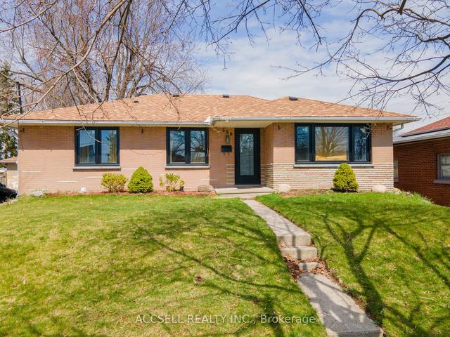 550 Adelaide Ave W, House detached with 4 bedrooms, 2 bathrooms and 5 parking in Oshawa ON | Image 12