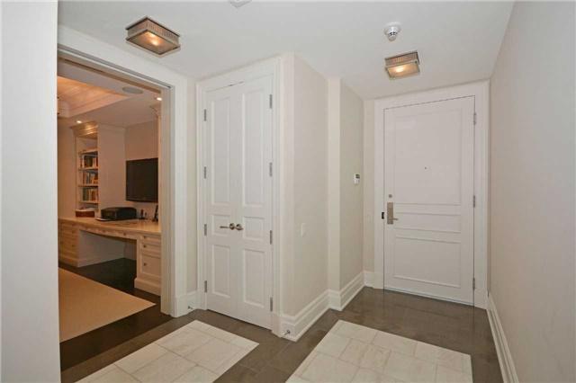 405 - 155 St Clair Ave W, Condo with 1 bedrooms, 2 bathrooms and 1 parking in Toronto ON | Image 2
