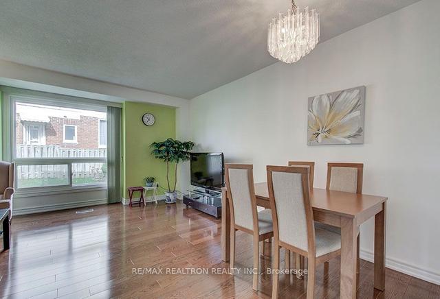 34 Sharrowbay Crt, House detached with 3 bedrooms, 4 bathrooms and 3 parking in Toronto ON | Image 32