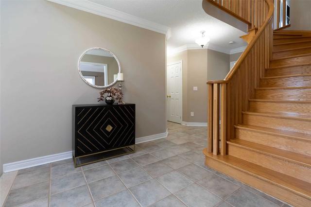 60 St. Michele Pl, House detached with 4 bedrooms, 3 bathrooms and 6 parking in Vaughan ON | Image 17