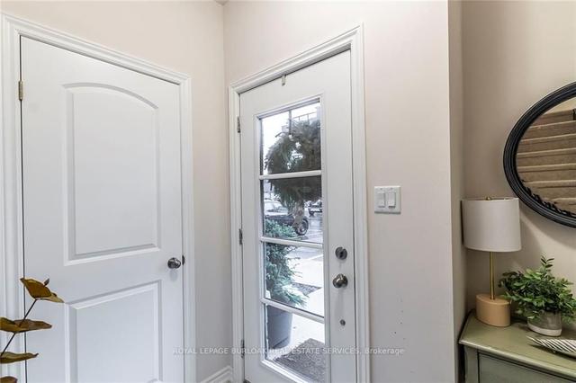 8 - 219 Dundas St E, Townhouse with 2 bedrooms, 3 bathrooms and 1 parking in Hamilton ON | Image 30