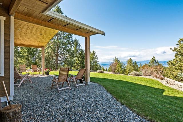 330 Sasquatch Trail, House detached with 3 bedrooms, 3 bathrooms and 2 parking in Okanagan Similkameen A BC | Image 27