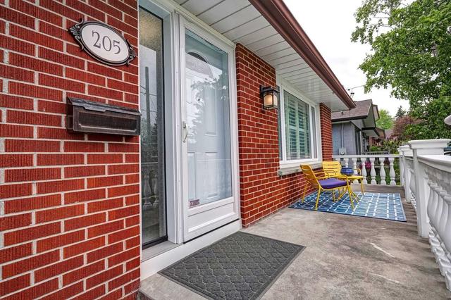 main - 205 Elgin St W, House detached with 3 bedrooms, 1 bathrooms and 3 parking in Oshawa ON | Image 12