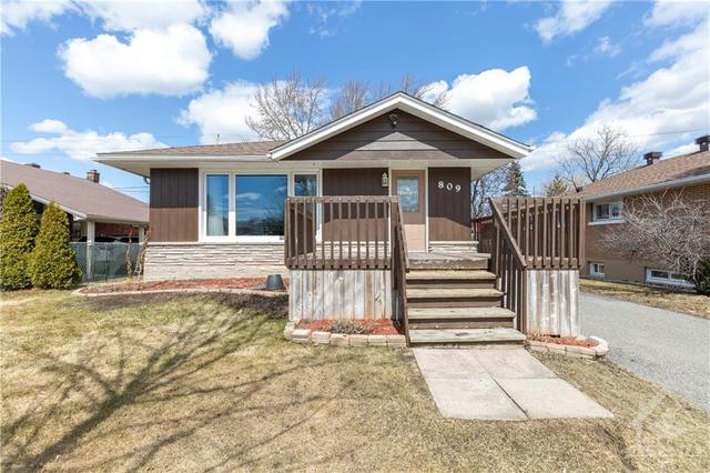 809 Pleasant Park Road, House detached with 3 bedrooms, 2 bathrooms and 3 parking in Ottawa ON | Image 1