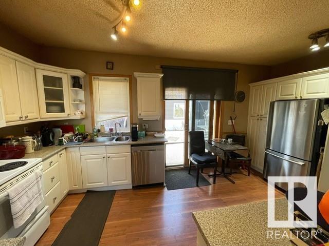 11322 96 St Nw, House detached with 3 bedrooms, 1 bathrooms and 4 parking in Edmonton AB | Image 11