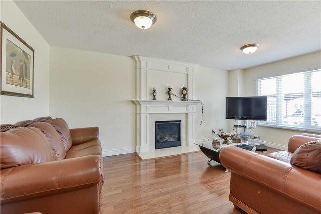 97 Dante Cres, House detached with 4 bedrooms, 4 bathrooms and 6 parking in Vaughan ON | Image 4