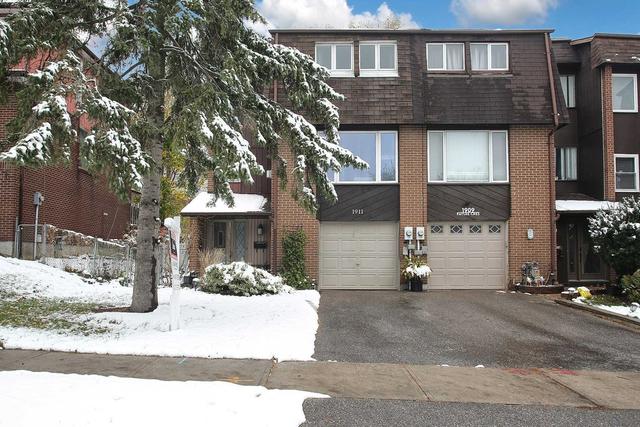 1911 Faylee Cres, House attached with 3 bedrooms, 3 bathrooms and 2 parking in Pickering ON | Image 12